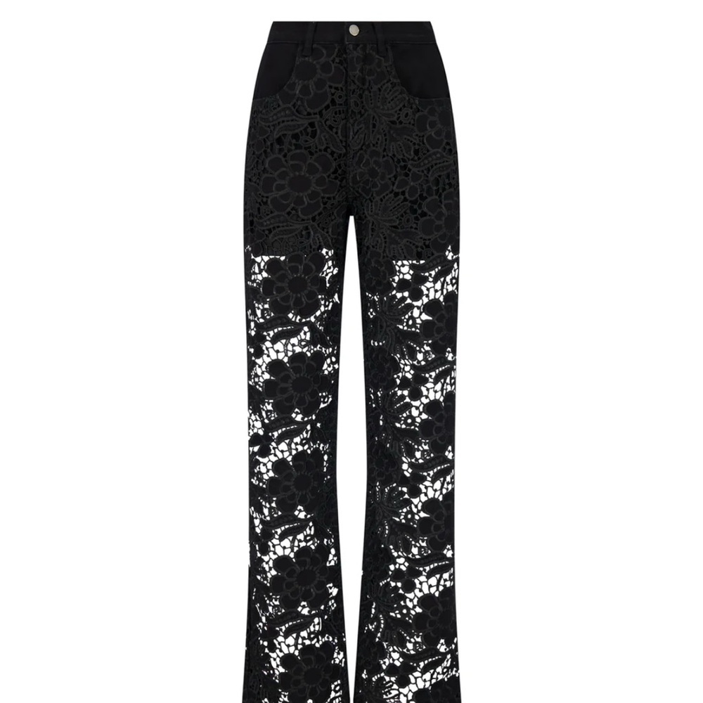 Celeste High Rise Jean - Black
Size: 28 (US 6)